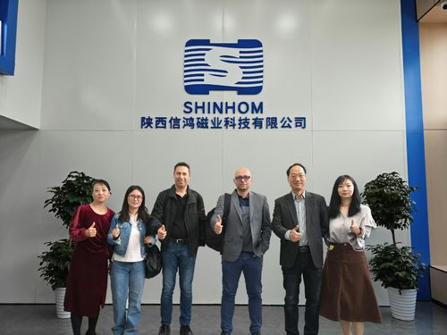 최신 회사 사례 유망한 방문: 프랑스 대표단이 신호름 공장에서 공장 감사를 실시하여 미래 협력을 위한 길을 열고